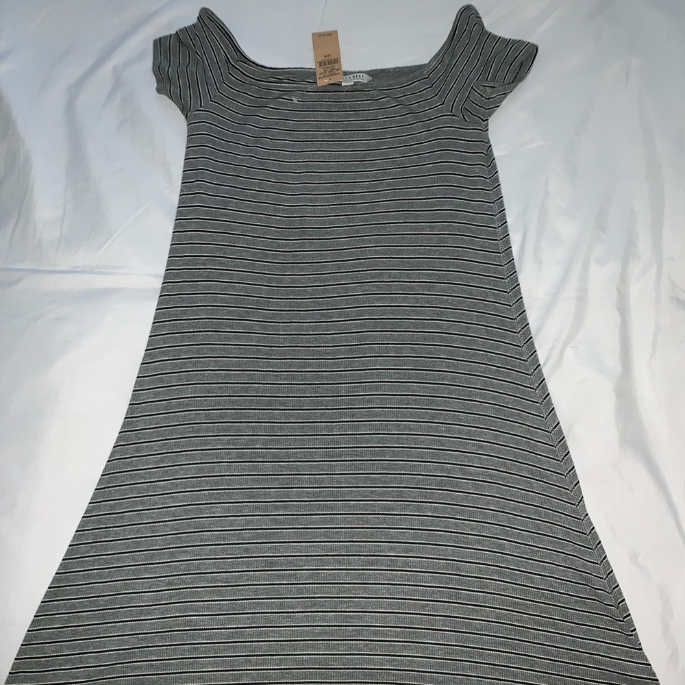 AEO black, white, and grey stripped dress